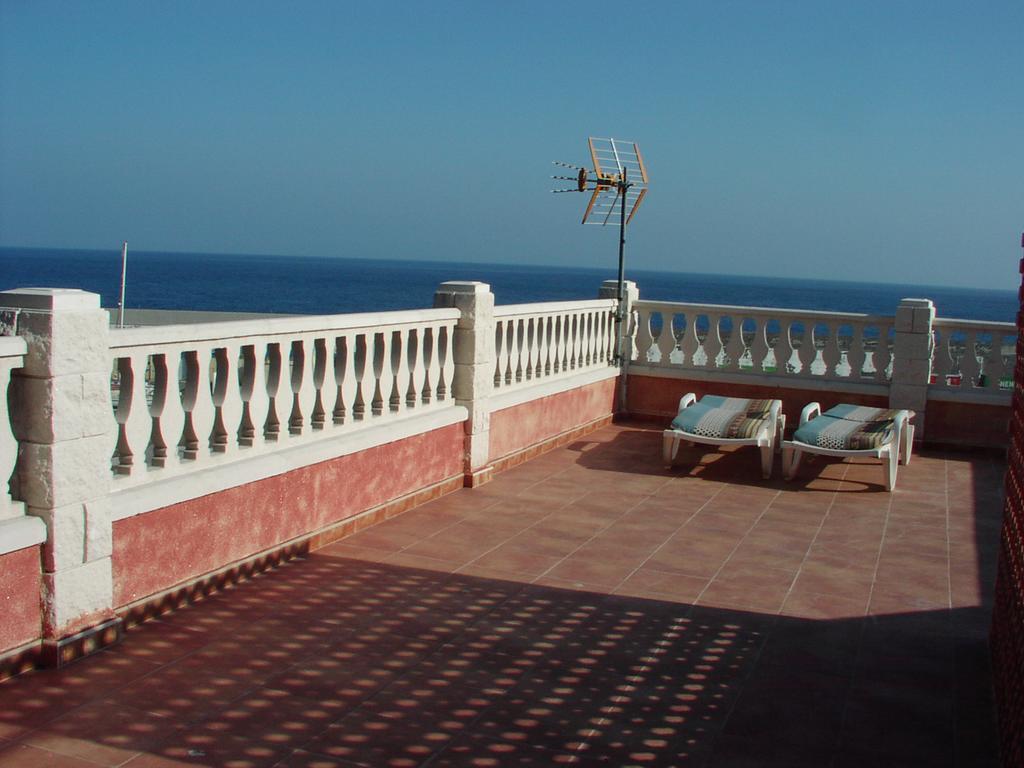 Vivienda Vacacional La Roca La Restinga Εξωτερικό φωτογραφία